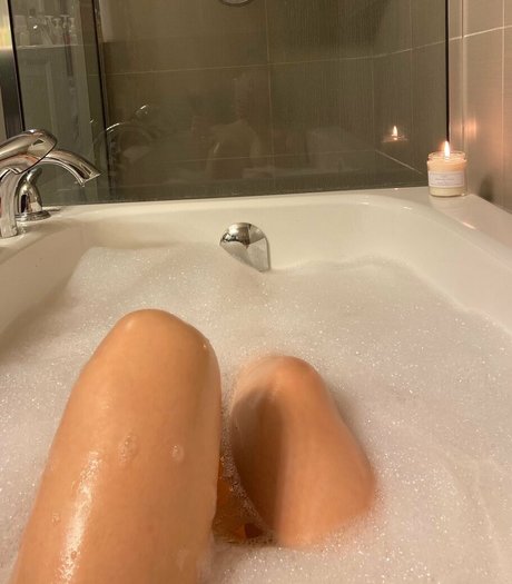 Vyxphan nudes pornstar pics