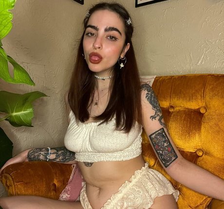 artbitch666 sex star pics