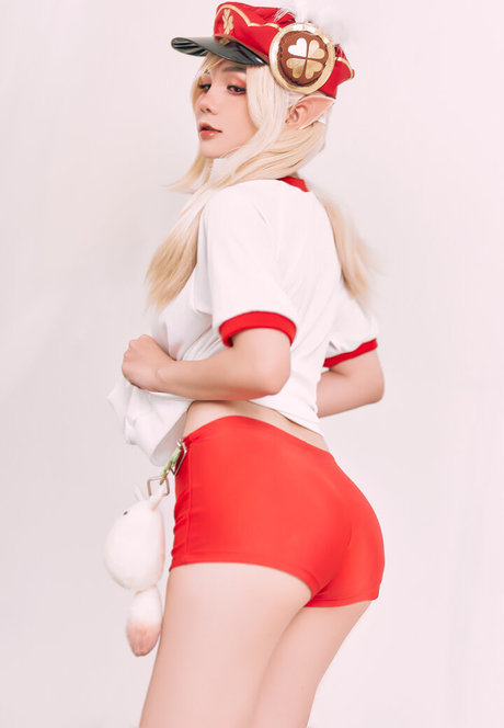 Joyce lin2x naked pornstar picture