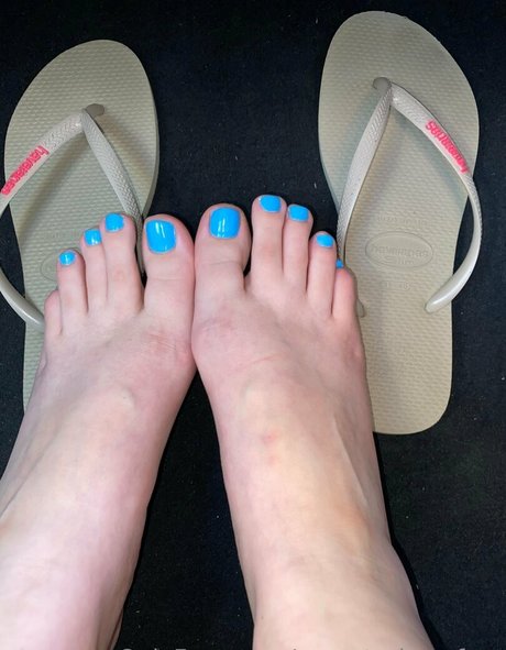 yourstrulymsfeet hd star pictures