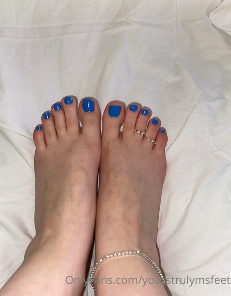 yourstrulymsfeet exclusive model image