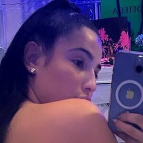 badlilshego model exclusive galleries