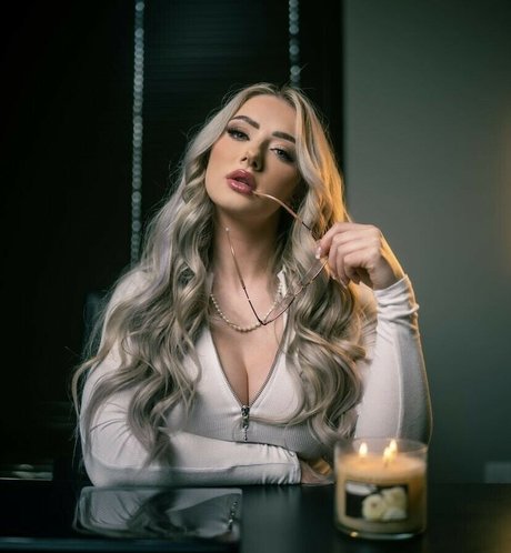 Miranda Cohen model pornographic images