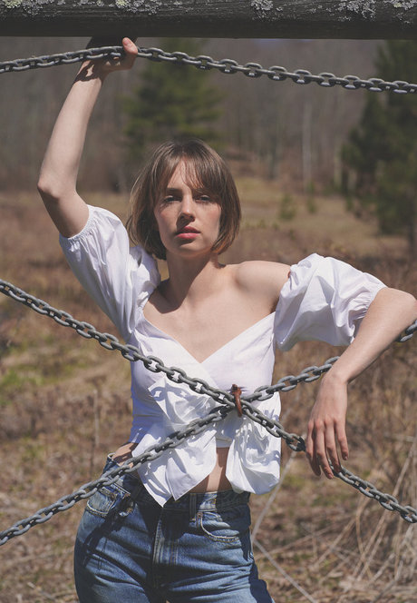 Maya Hawke pornstar beautiful pictures