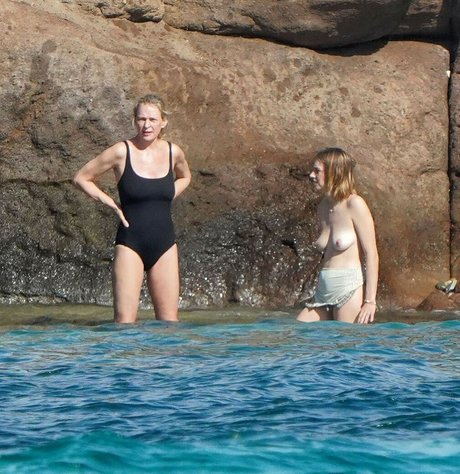 Maya Hawke adult model photo