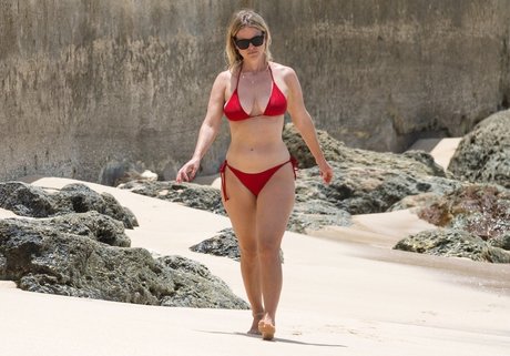 Alice Eve free model archive