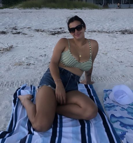 Alanna Masterson sexy pornstar pictures