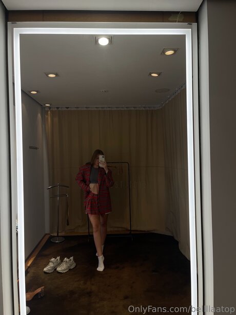 brunette petite onlyfans free nude pictures