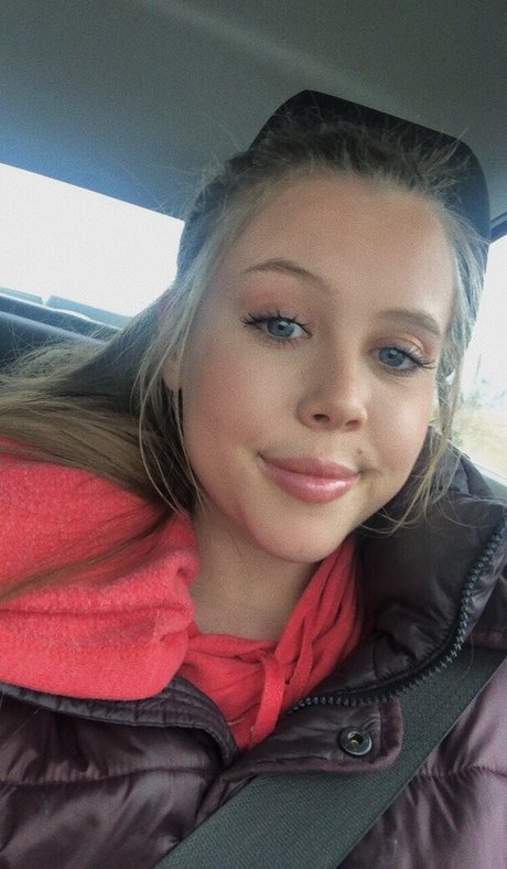 blonde secretary onlyfans hot sexy galleries