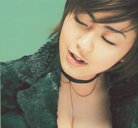 Utada Hikaru nude actress photo