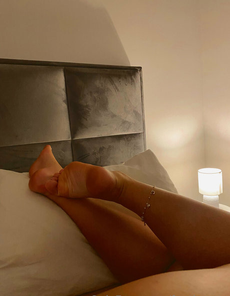 feetloretta erotic pornstar images