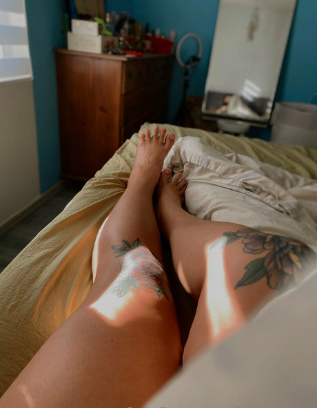 feetloretta pornstar adult picture