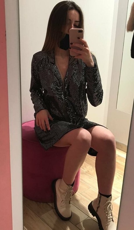 veryniceice model erotic picture