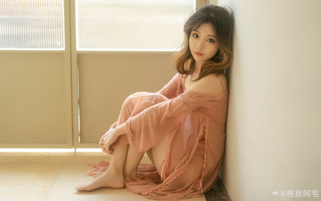 Taoliangazhai hd actress photos