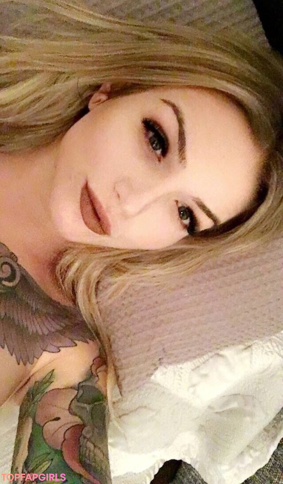 Burnnie model erotic pic