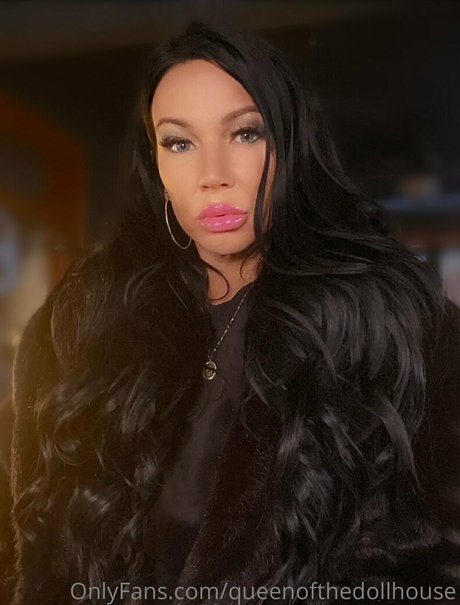 queenofthedollhouse star pornographic pictures