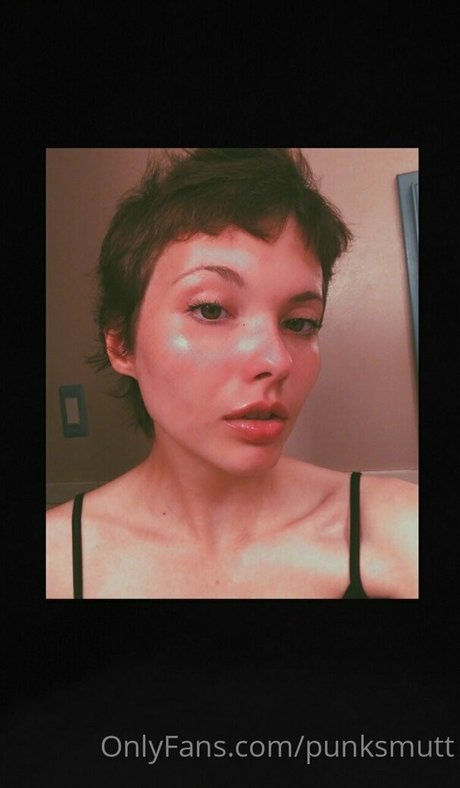 punksmutt naked model pic
