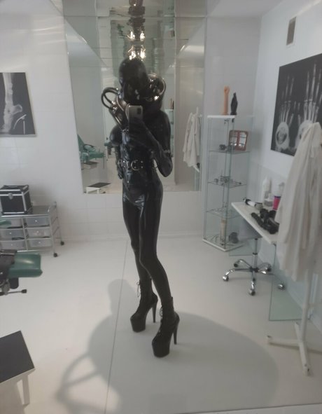 rubbobject doll model sexy pictures