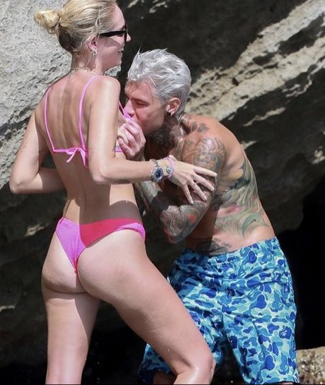 Chiara Ferragni model beautiful gallery