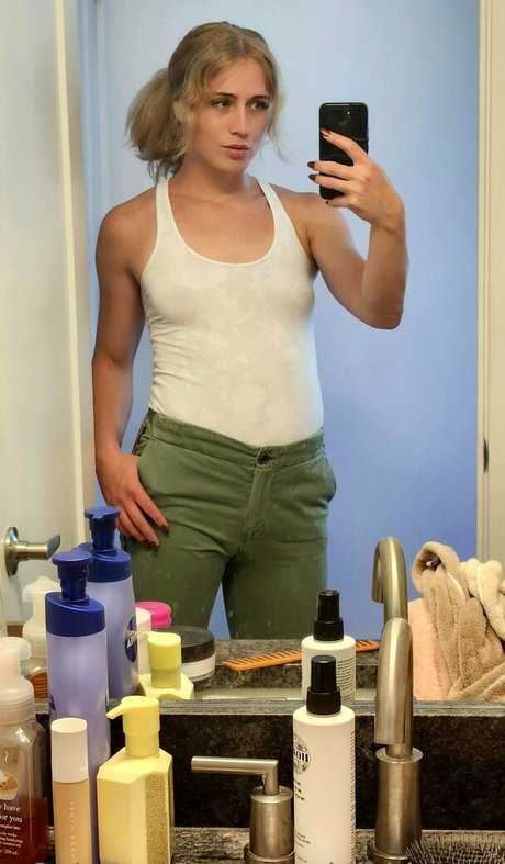 meddleblooms art actress pic