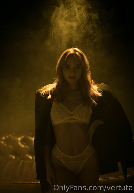 vertuta naked pornstar pictures