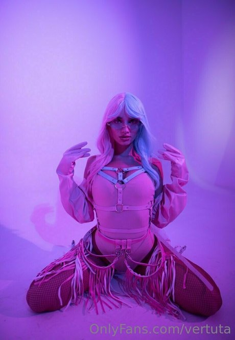 vertuta erotic pornstar photo