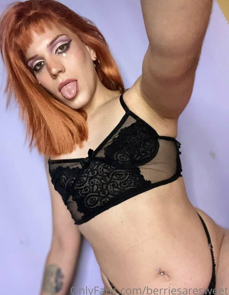 berriesaresweet exclusive actress pics