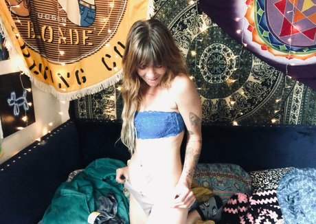 famous nude onlyfans exclusive galleries