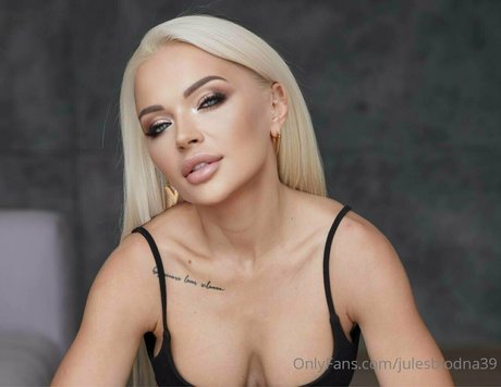 Julesblodna39 pornographic star pics