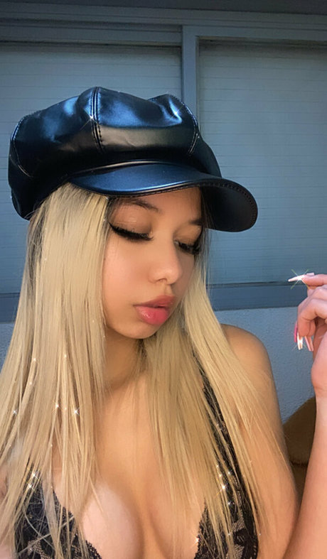 xsaraa free xxx star images