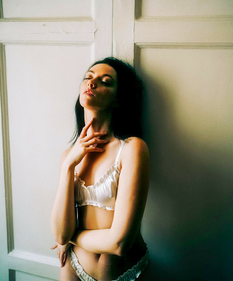 katya mozhina best model pics