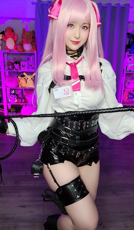 monamisa star erotic photos