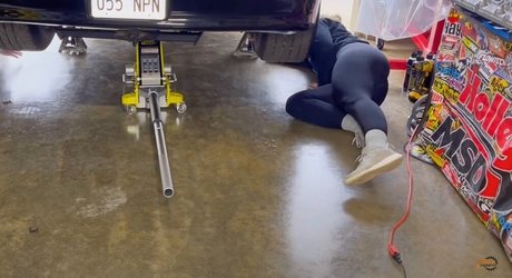 Britney Automotive free pornstar galleries