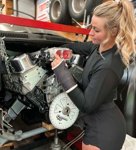 Britney Automotive star erotic pics