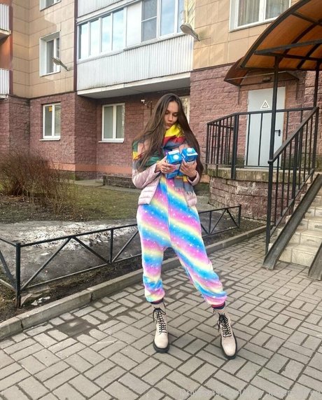 karamelka kat pornographic star image