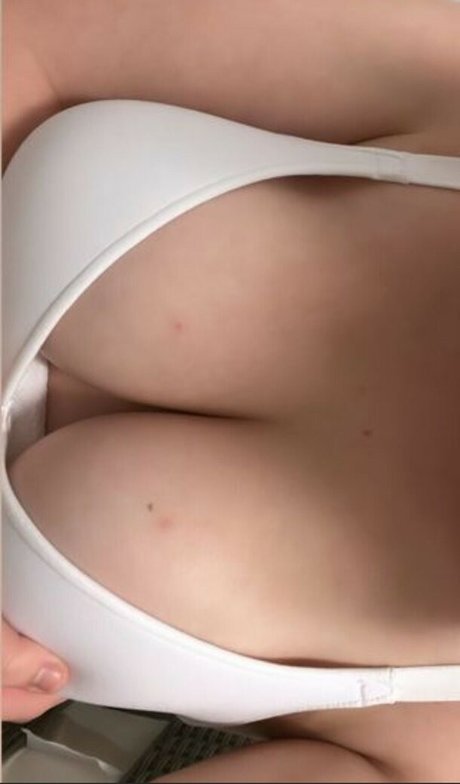 Trap house mom pornstar img