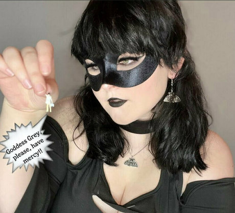 ivorysolesfree exclusive model img