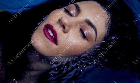 Marina Diamandis star nude pic