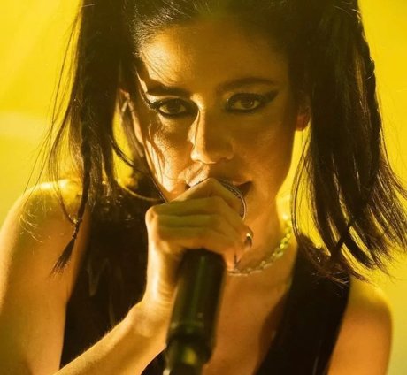 Marina Diamandis model xxx picture