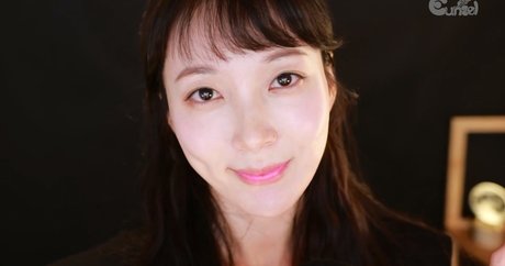 Eunzel ASMR star adult pic