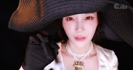 Eunzel ASMR best model pictures