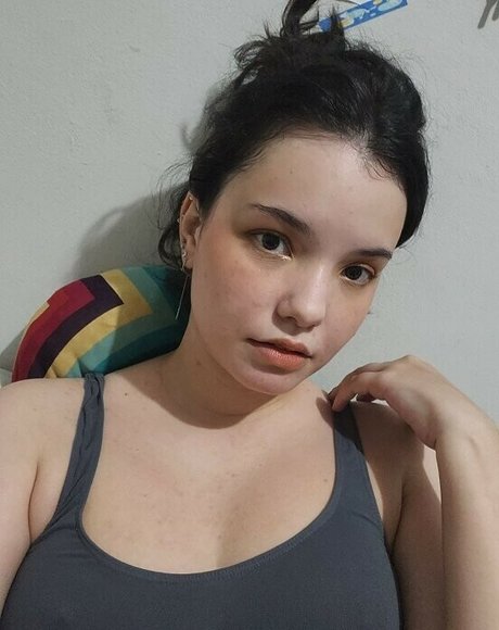 BellaPlays nice actress picture