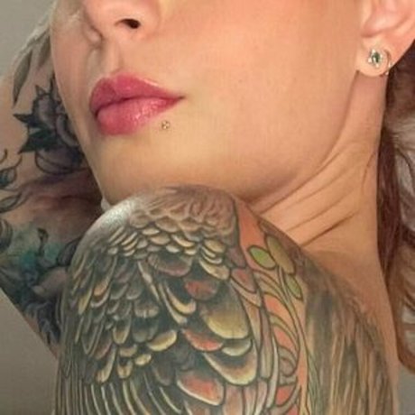 Becca Bloom star galleries