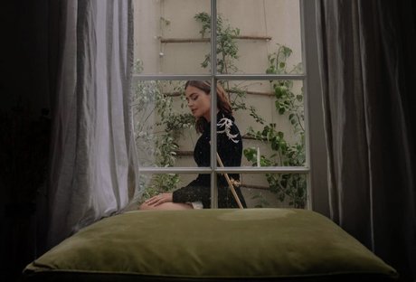 Jenna Louise Coleman model hd archive