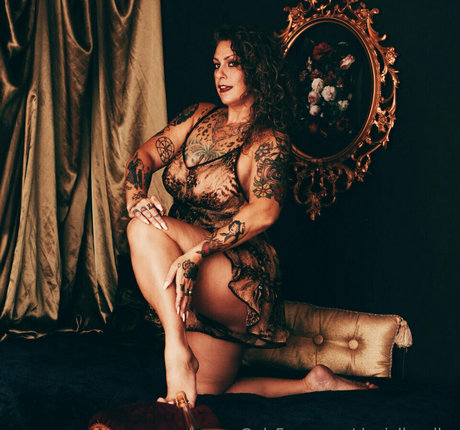 shemale dominatrix onlyfans art nude images