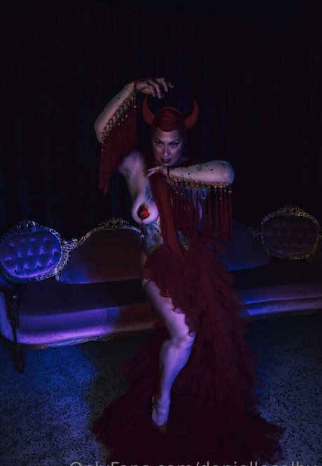 Danielle Colby model naked photos