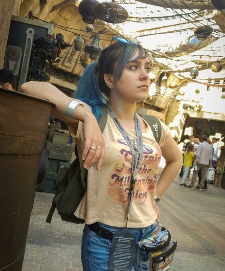 Ellen Rose model pretty image