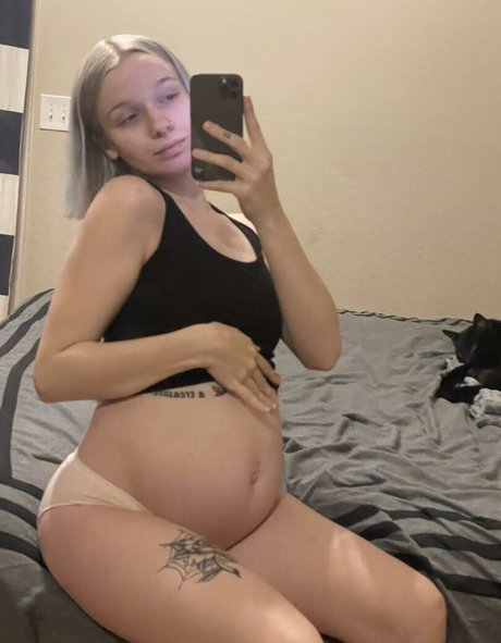 Peachy Shea star sex pics