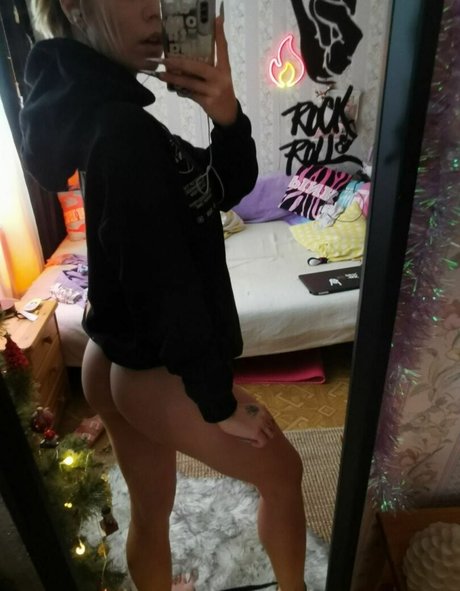 blonde shemale onlyfans hot image