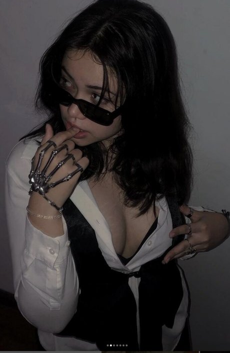 Jazzy Rosie pornstar exclusive photo